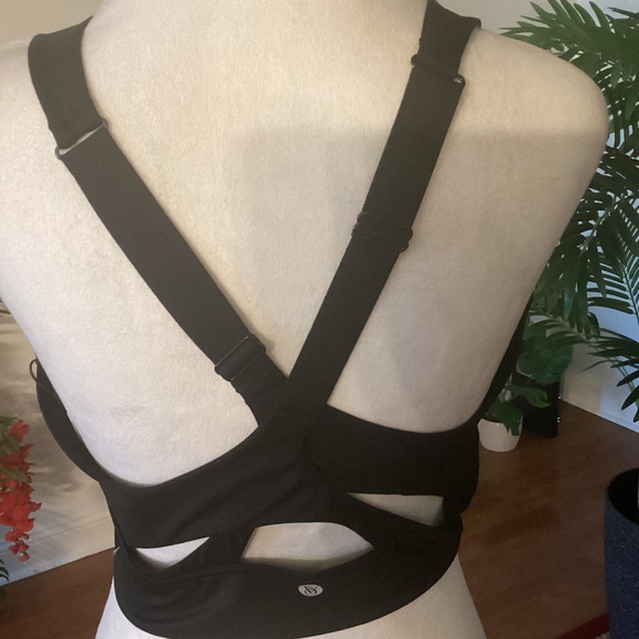 VICTORIA SECRET SPORTS BRA  ( Size: XXL) - Picture 3 of 3